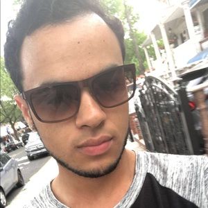 Meet your Posher, Anthony